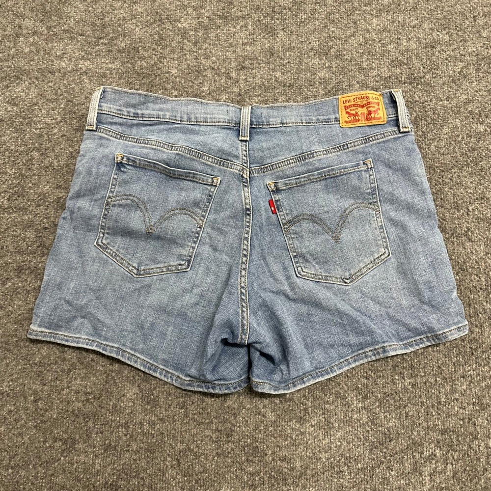 Levi's Shorts Womens Size 32 Blue Denim Mid Length Casual Light Wash Stretch - Picture 8 of 9
